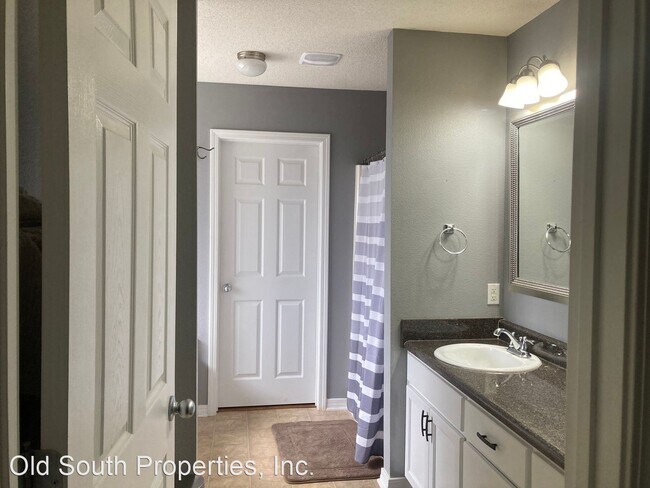 Building Photo - 4 br, 2 bath House - 4688 Thousand Oaks Blvd
