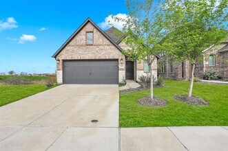 Building Photo - 2029 Ballyoak Ln