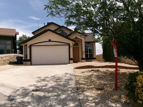 Building Photo - 304 Alex Nicholas Ct