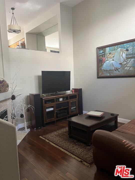 Primary Photo - 4517 Montecito Dr