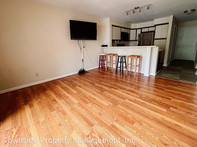 Building Photo - 4 br, 2 bath House - 1440F Seneca Drive