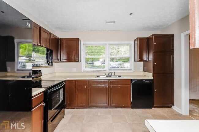 Building Photo - 740 Hairston Terrace