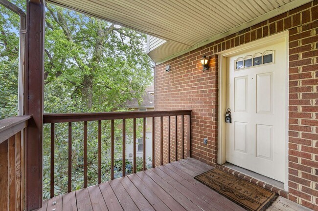 Foto del edificio - Prime Norfolk Living -2 Bed, 2.5 Bath Near Colley Ave & Naval Station!