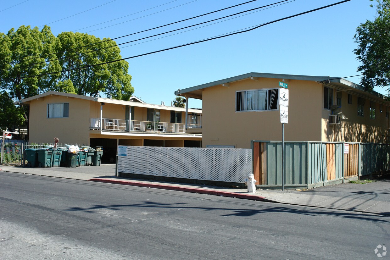 Primary Photo - Virginia Lane Flats