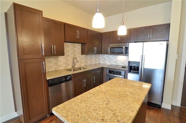 Building Photo - 5232 Colleyville Blvd