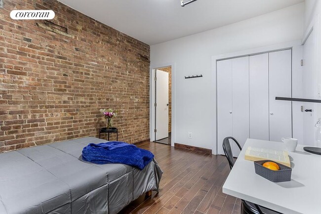Building Photo - 47 E 129th St