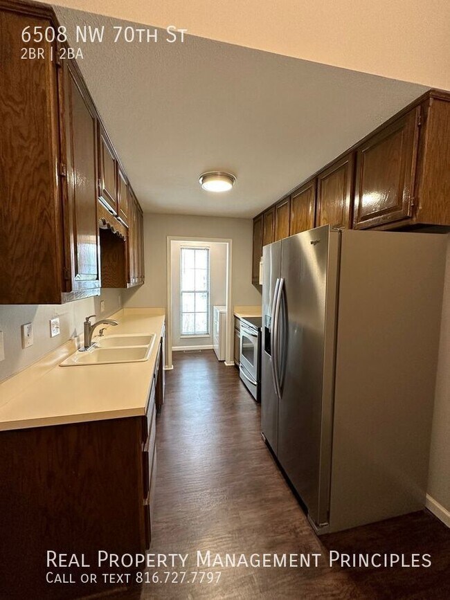Foto del edificio - 6508 NW 70th St