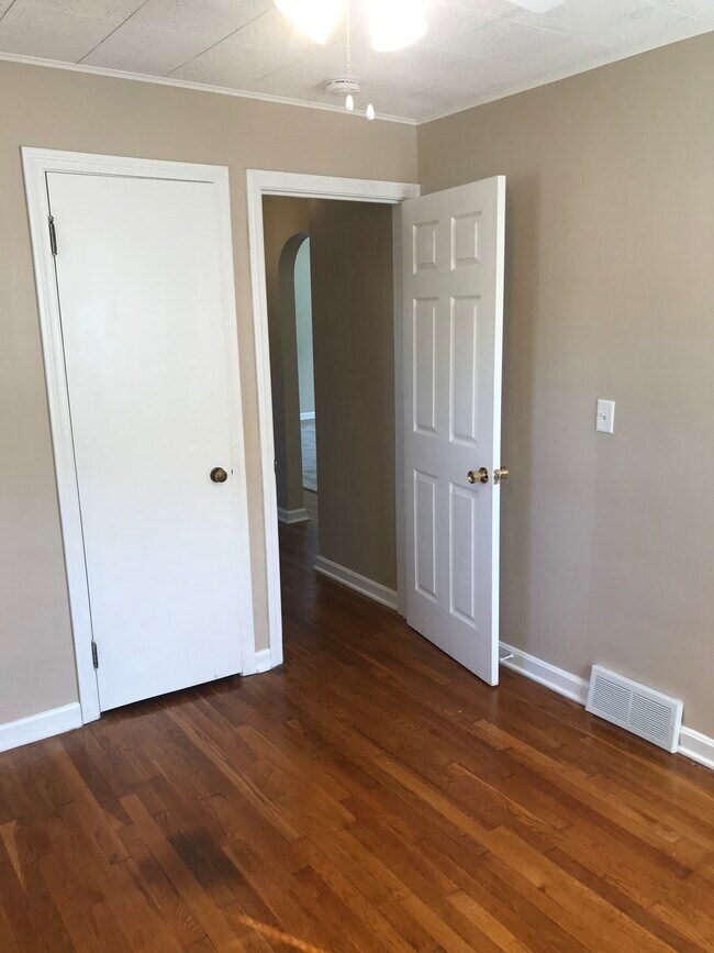 Foto del edificio - 2019 E 41st St