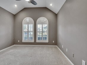 Building Photo - 15950 Cottage Ivy Cir