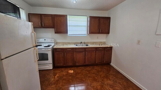 Foto del edificio - 4831 Plymouth St