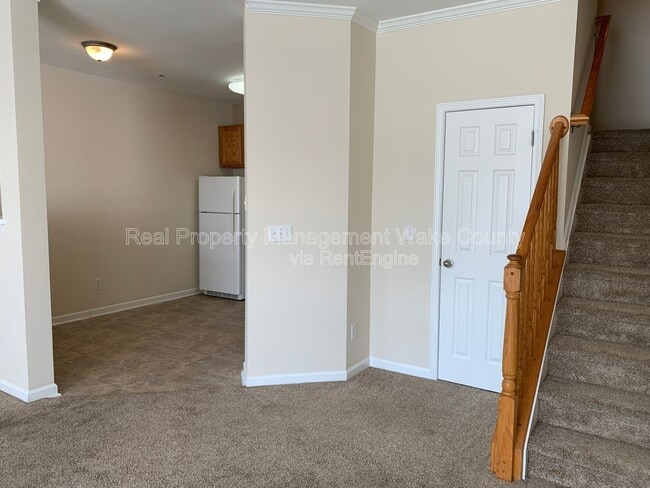 Foto del edificio - 2225 Raven Rd