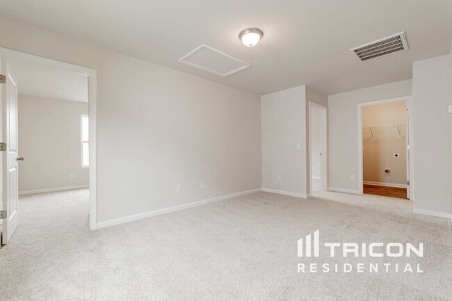 Foto del edificio - 260 Boulder Rdg Lp