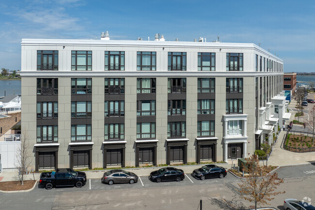 Building Exterior - Brio Hingham