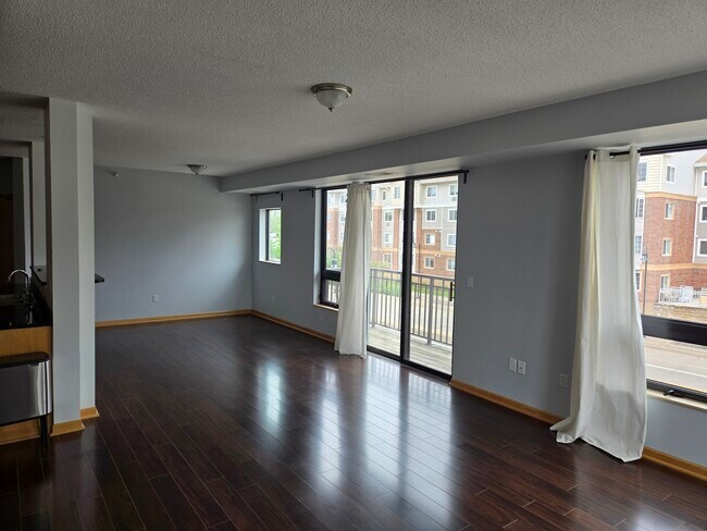 Foto del edificio - 7600 Lyndale Ave S