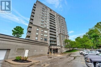 Building Photo - 170-1170 Water St N