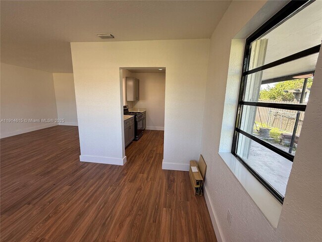 Foto del edificio - 1430 NW 176th Ter