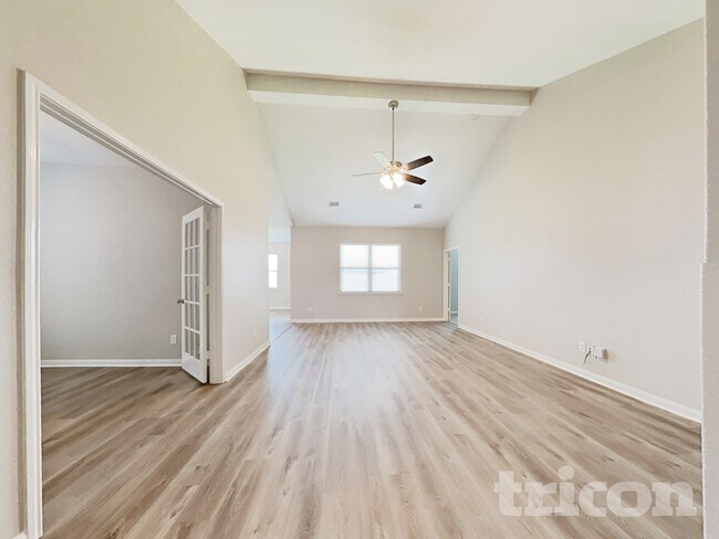 Foto del edificio - 216 Ryan St