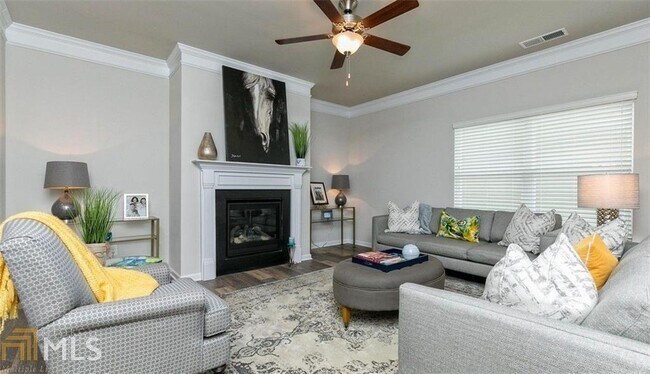 Building Photo - 5467 Burrus Ln SW