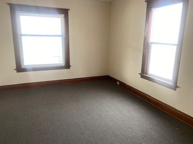 Building Photo - 21-25 5th St