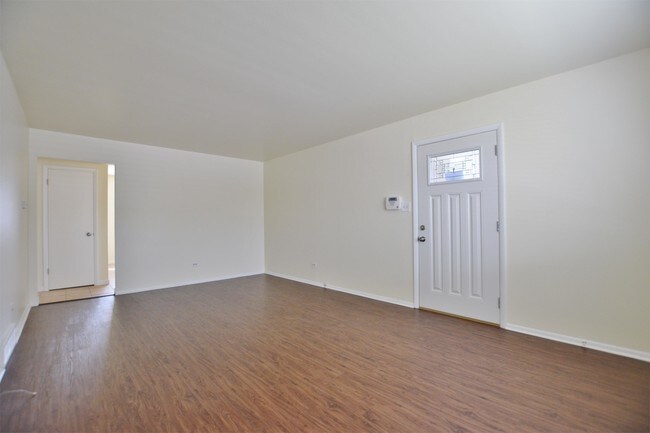 Foto del edificio - 4468 E Bails Pl