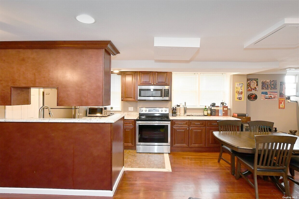 Primary Photo - 36 Barstow Rd