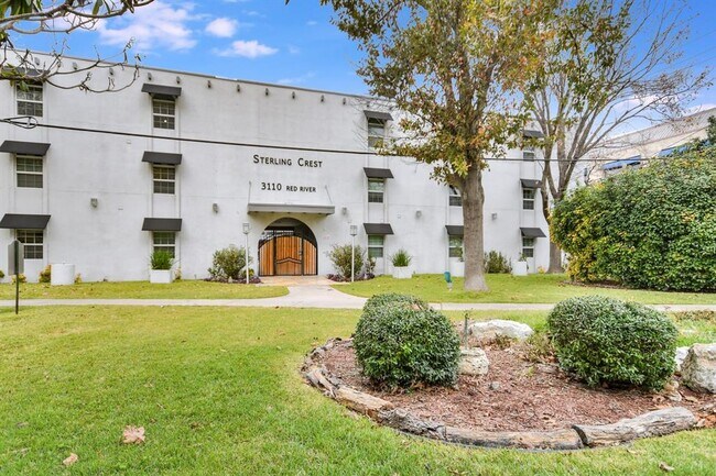 Foto del edificio - 3110 Red River St