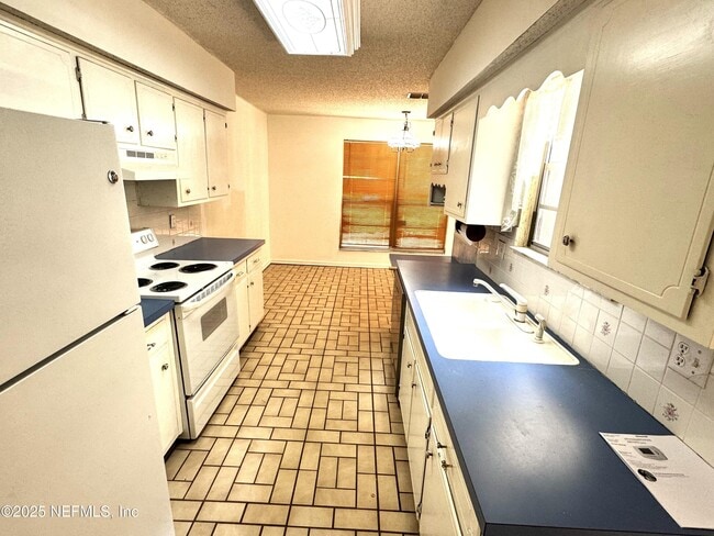 Building Photo - 1508 St Francis Dr