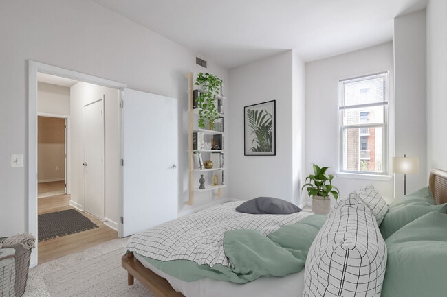 Building Photo - The Clarendon