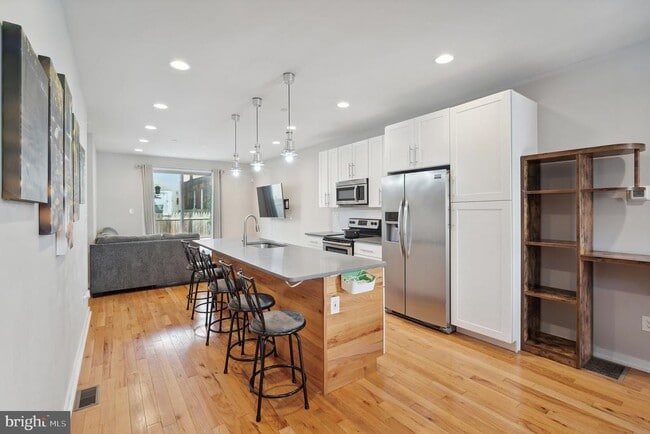 Foto del edificio - 1246 E Fletcher St