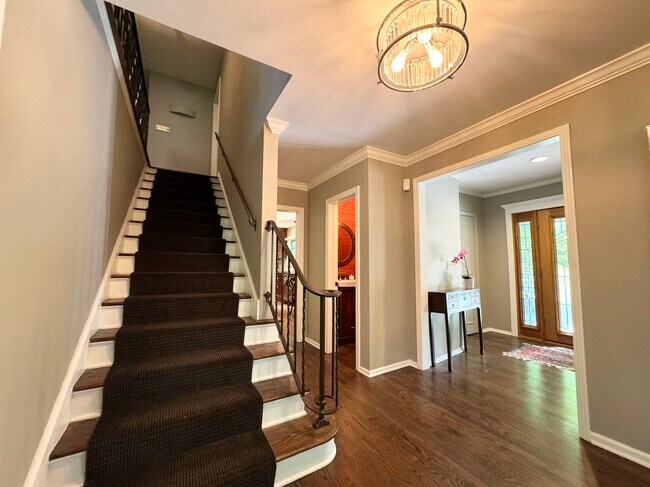 Foto del edificio - 6440 Overbrook Rd