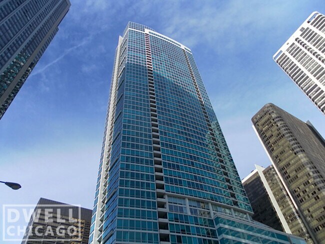 Foto del edificio - 340 E Ohio St