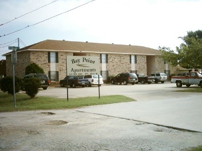 Primary Photo - Bay Point Apartments