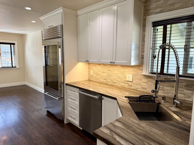 Foto del edificio - 1586 Stapleton Ct