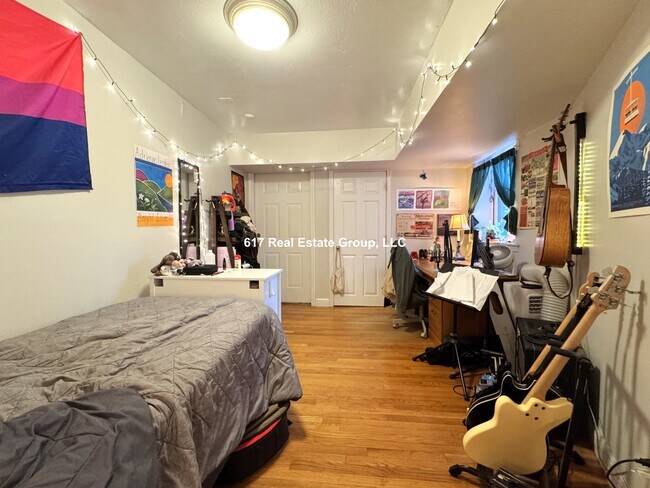 Building Photo - 1122 Commonwealth Ave