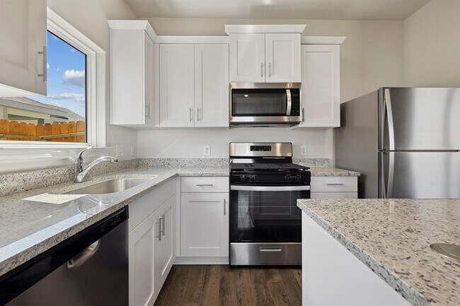 Building Photo - 10399 Red Cardinal Dr