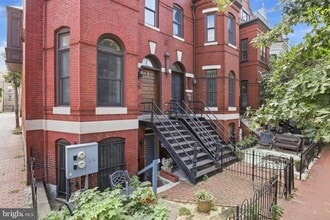 Building Photo - 1110 P St NW