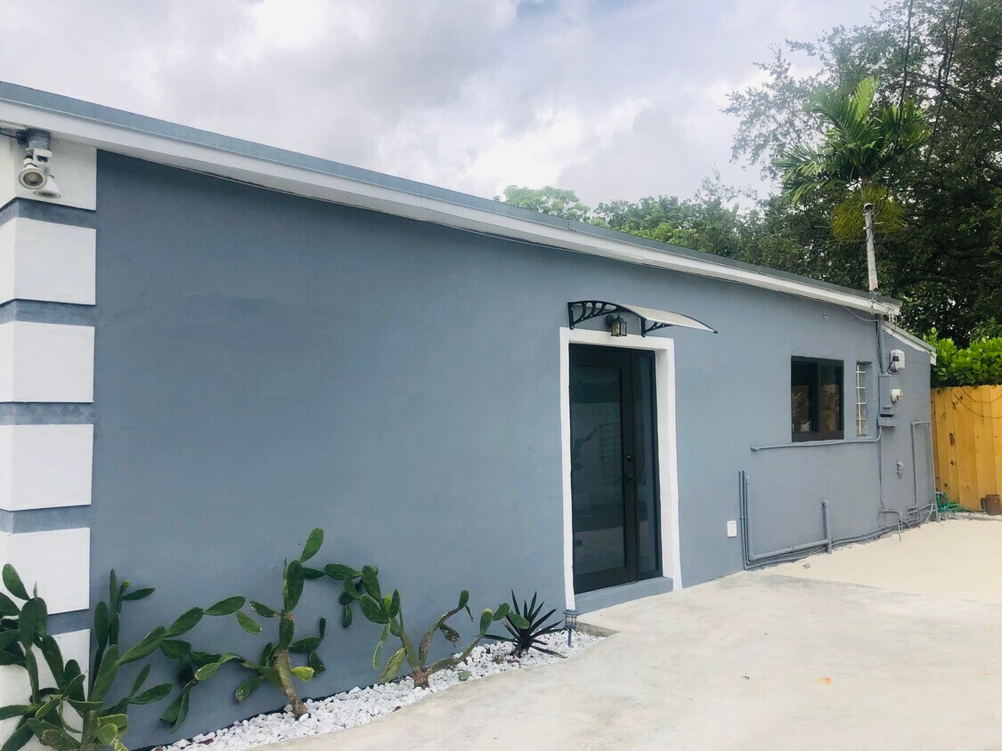 Foto principal - 519 NW 52nd St
