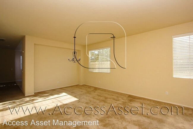 Building Photo - 4 br, 2.5 bath House - 33350 Decada St.