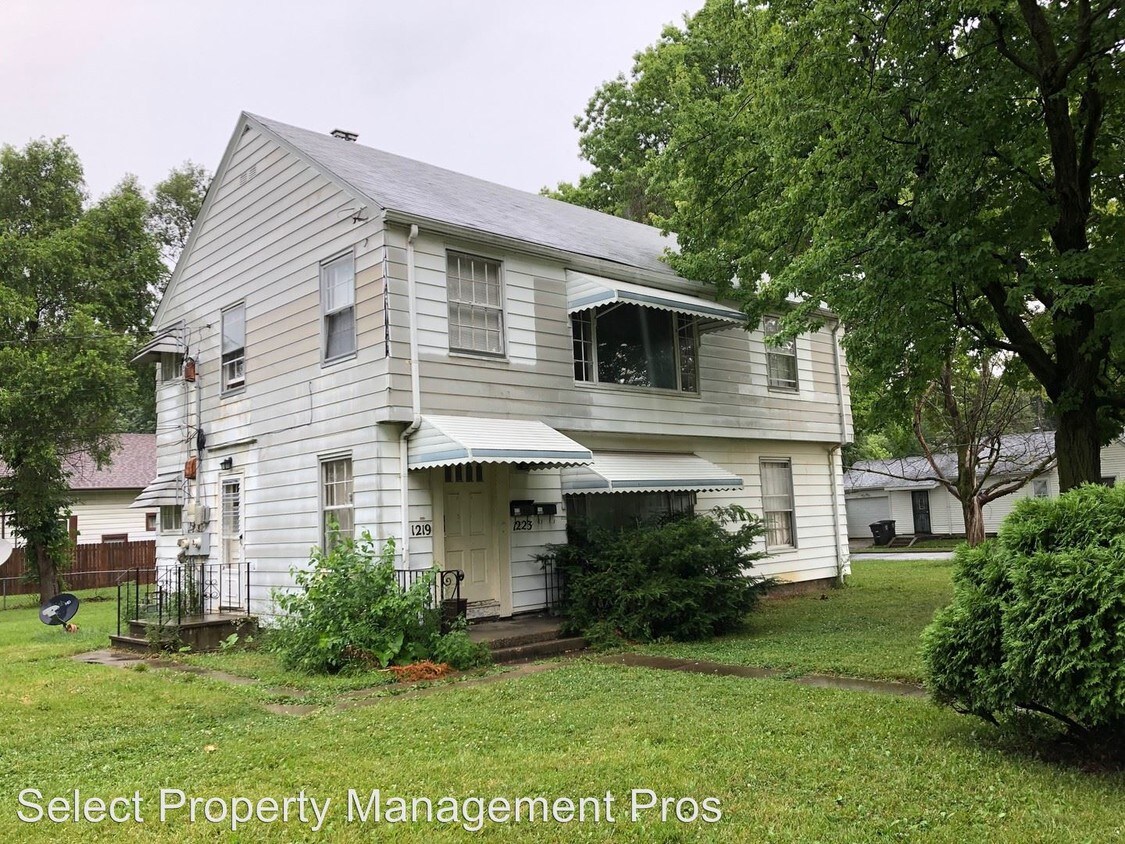 Primary Photo - 1219 E Rudisill Blvd