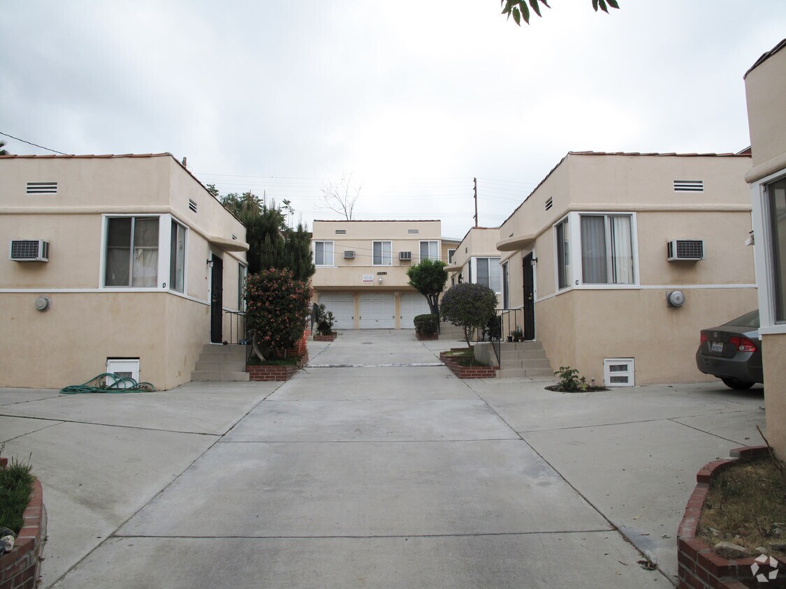 Foto del edificio - 10254 Tujunga Canyon Blvd