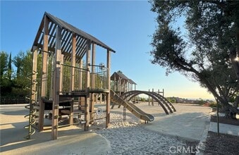 Building Photo - 184 Villa