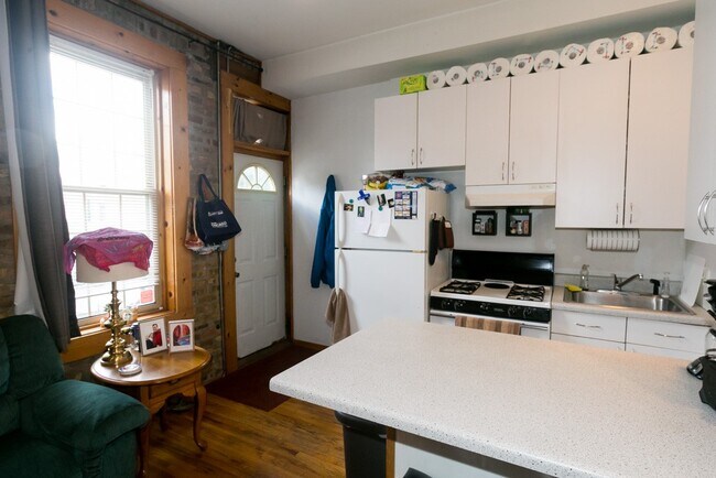 Foto del edificio - 1307 N Greenview Ave