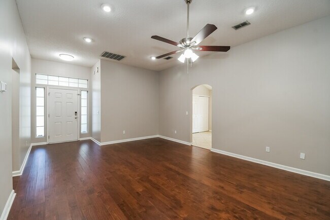 Building Photo - 8323 Staplehurst Dr W