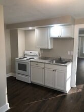 Building Photo - 132 E George St