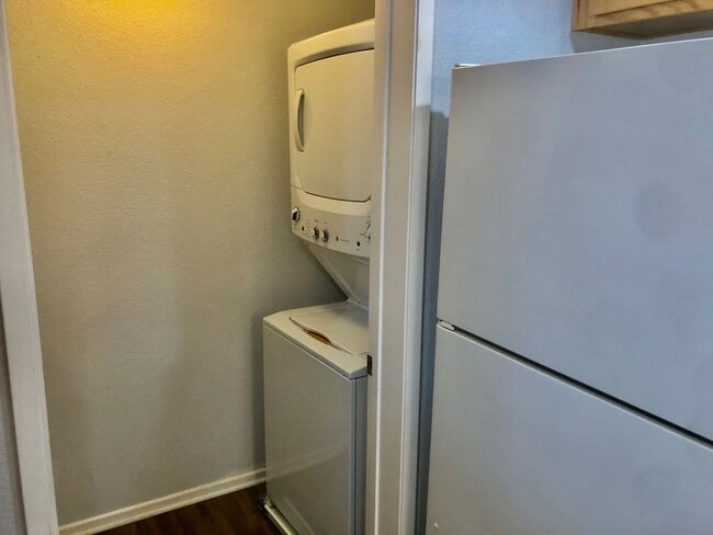 Building Photo - 2 Bed/2 Bath Otay Ranch