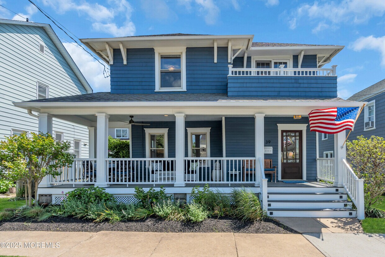 Primary Photo - 39 East End Ave