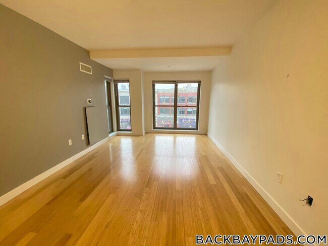 Foto del edificio - 1085 Boylston St