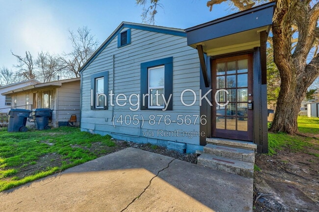 Photo - 3526 Southwest 39th Street House