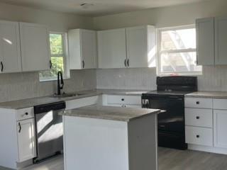 Building Photo - 428 Seawind St