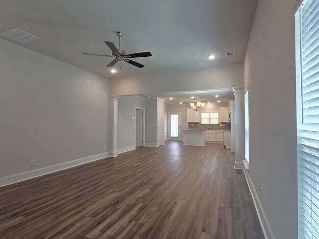 Foto del edificio - 8509 Bannock Cir